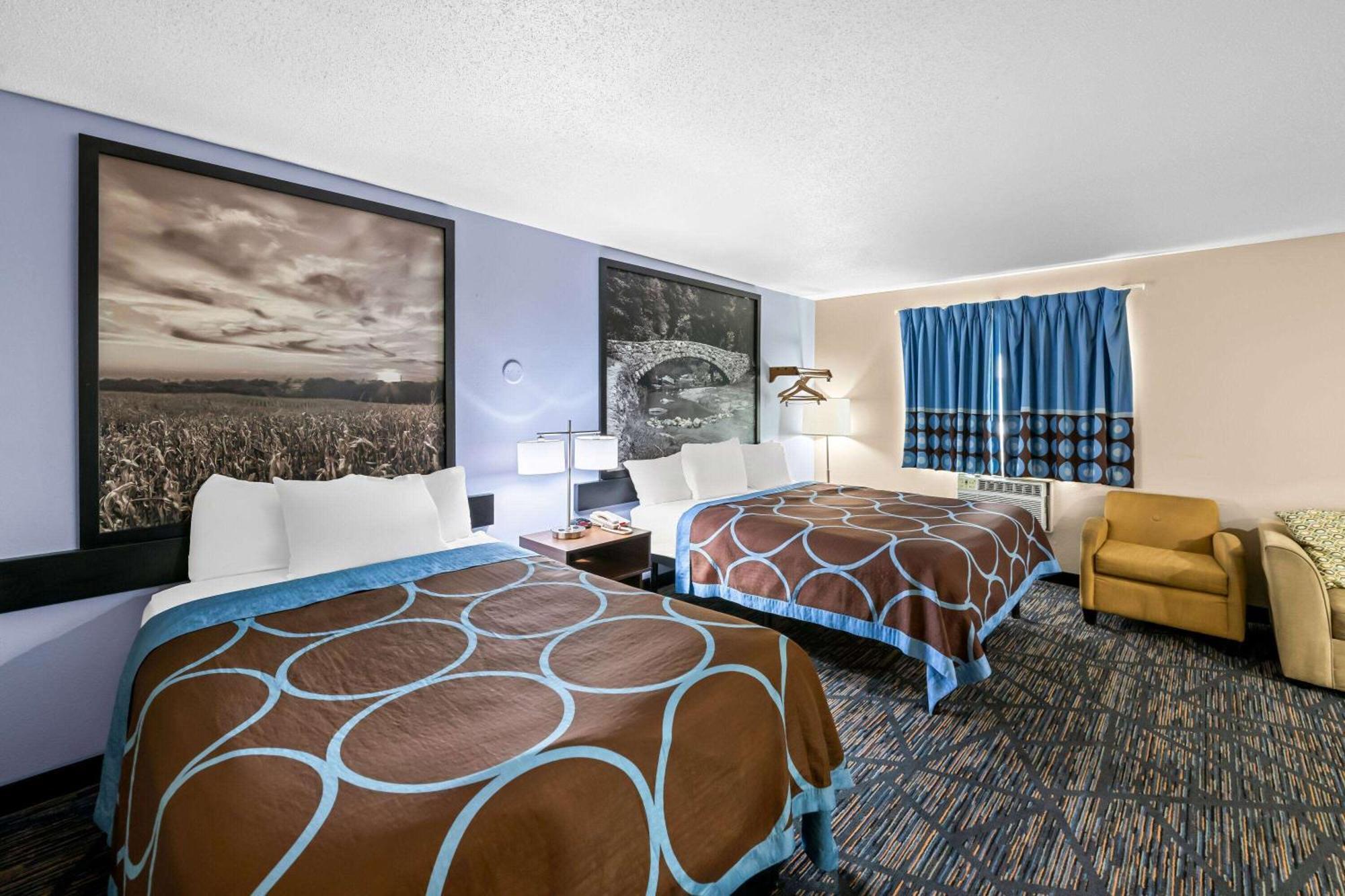 Super 8 By Wyndham Council Bluffs Ia Omaha Ne Area Motel Exterior photo